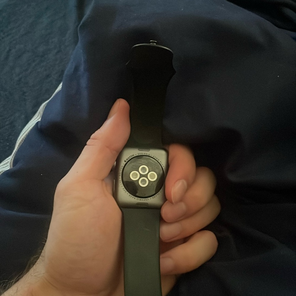 Apple Watch Wristband - Black - Great condition but trying to get rid of